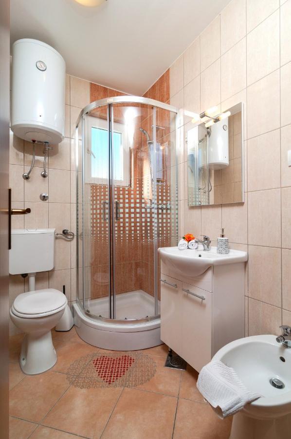 Apartments Island Beat Supetar Room photo