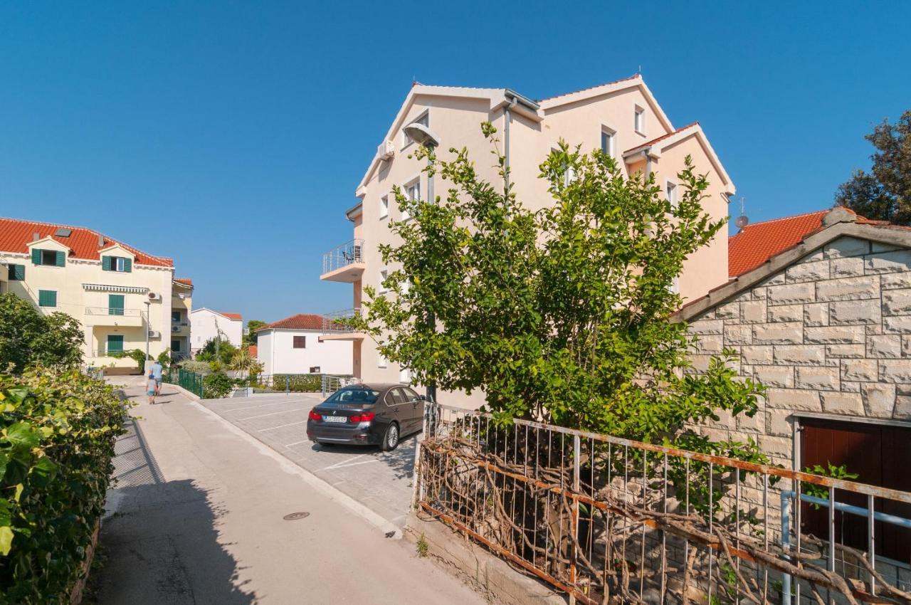 Apartments Island Beat Supetar Exterior photo